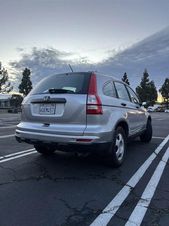 2011 Honda CR-V 3rd Gen - Image 3 of 12
