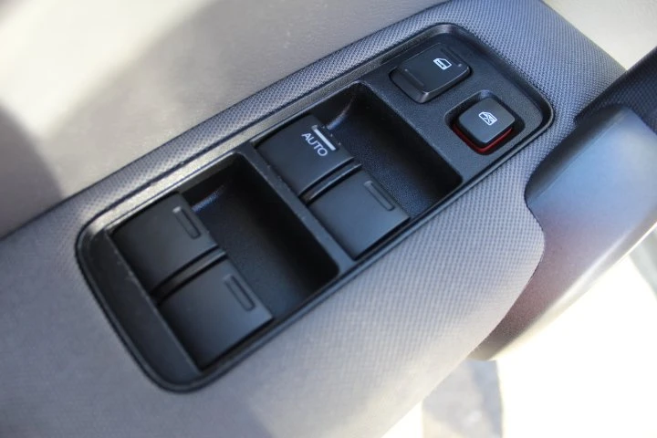2011 Honda CR-V 3rd Gen - Image 10 of 19