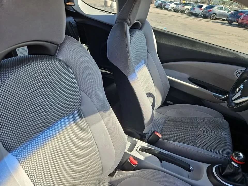 2011 Honda CR-Z - Image 12 of 20