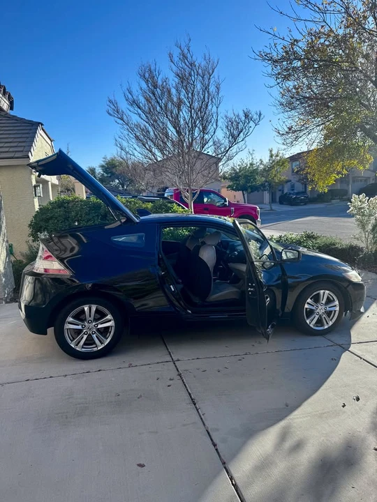2011 Honda CR-Z - Image 2 of 17