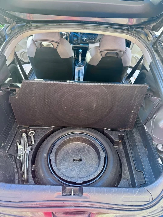 2011 Honda CR-Z - Image 3 of 17