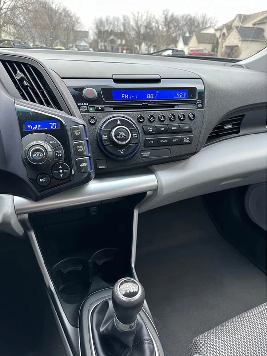 2011 Honda CR-Z - Image 10 of 16