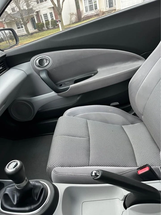 2011 Honda CR-Z - Image 12 of 16