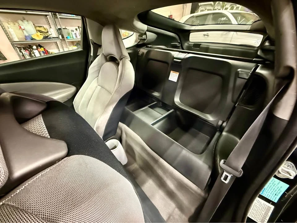 2011 Honda CR-Z - Image 10 of 18