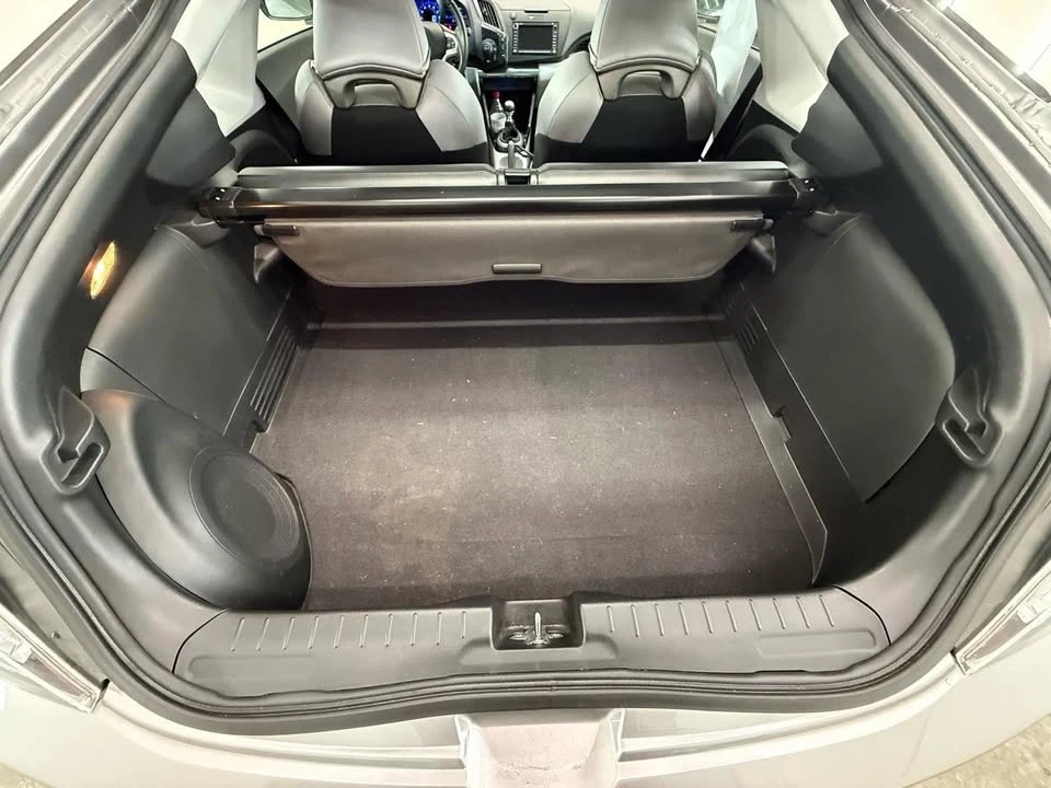 2011 Honda CR-Z - Image 11 of 20