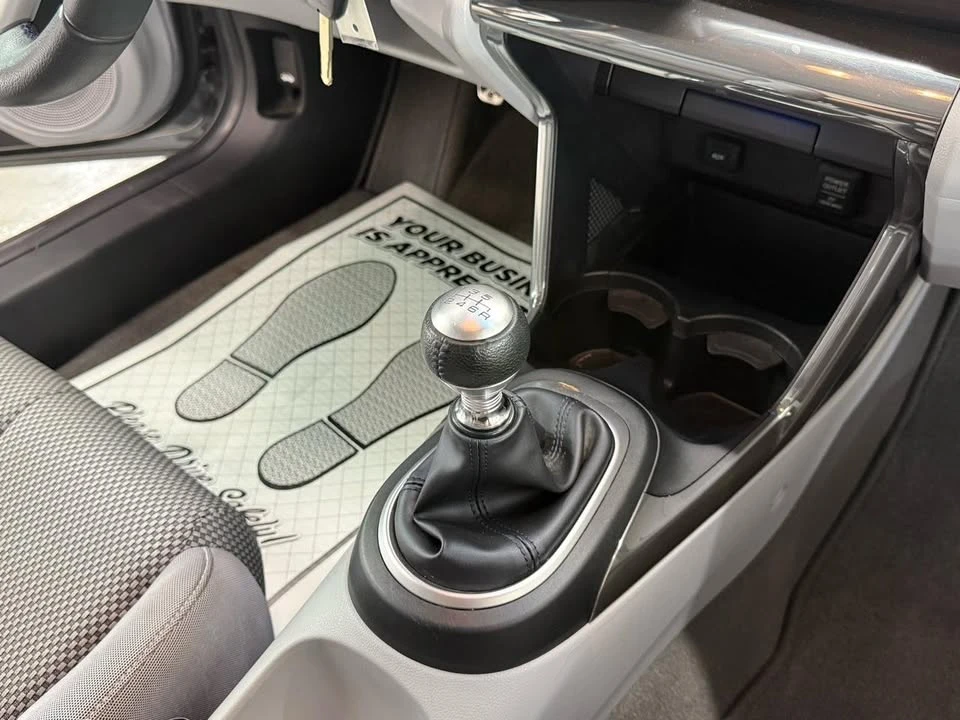 2011 Honda CR-Z - Image 17 of 20