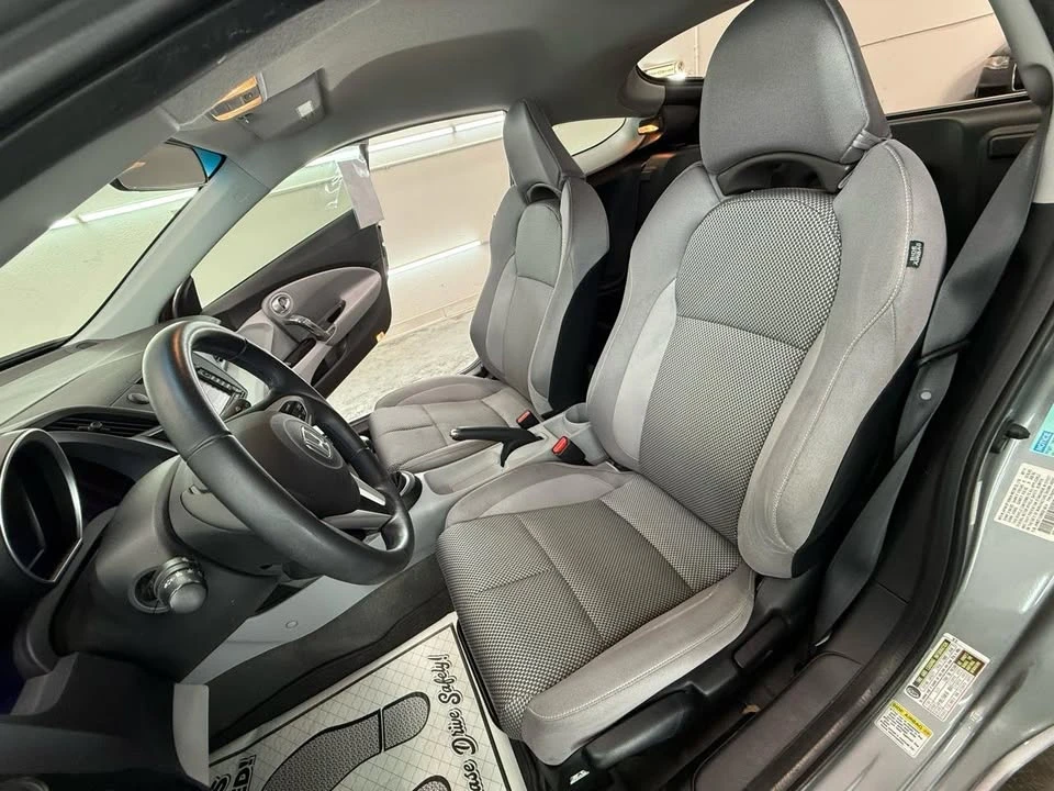 2011 Honda CR-Z - Image 8 of 20