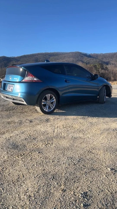 2011 Honda CR-Z - Image 2 of 11