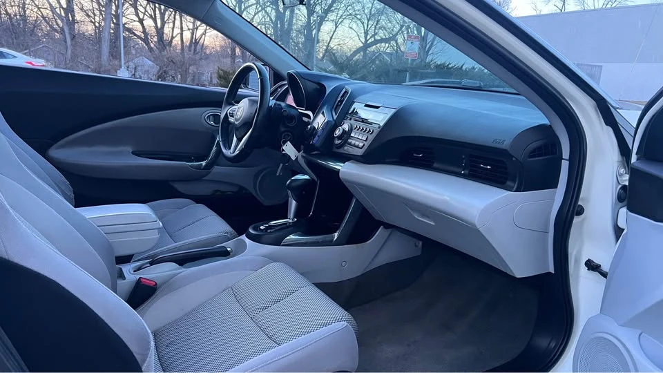 2011 Honda CR-Z - Image 13 of 20