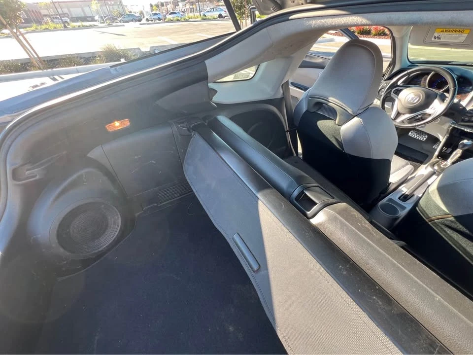 2011 Honda CR-Z - Image 13 of 19