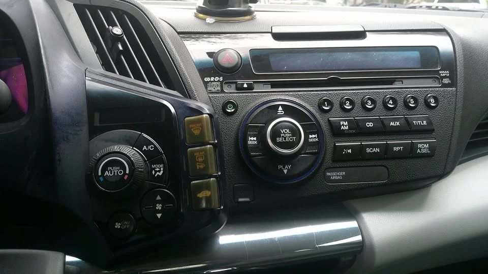 2011 Honda CR-Z - Image 13 of 20