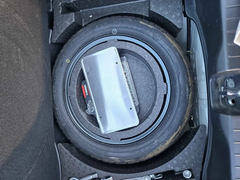 2011 Honda CR-Z - Image 13 of 15
