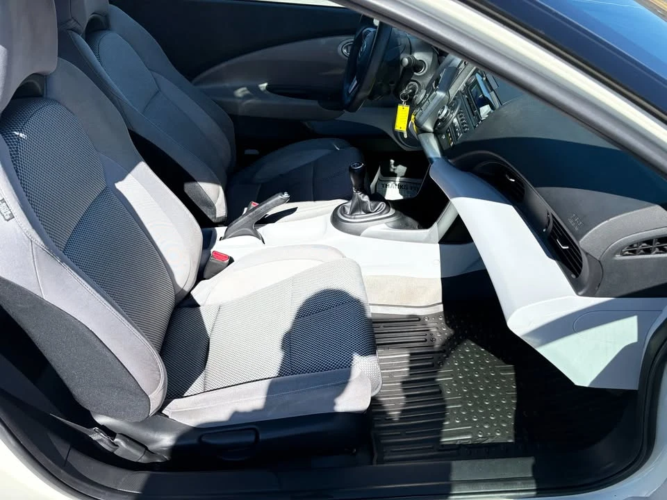 2011 Honda CR-Z - Image 16 of 17