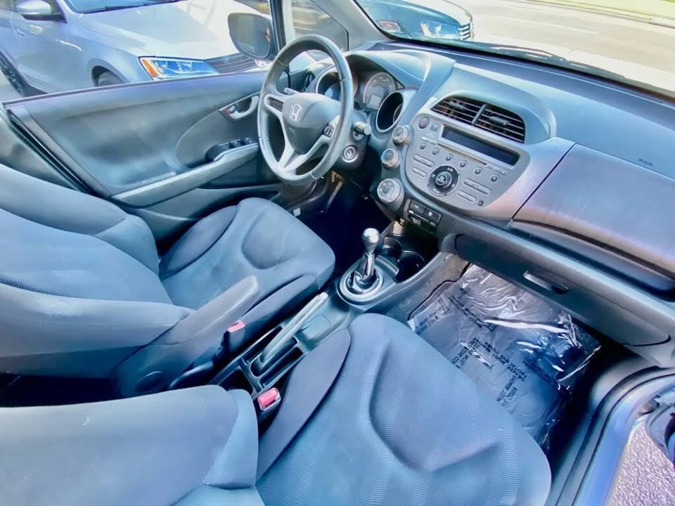2011 Honda Fit - Image 17 of 19