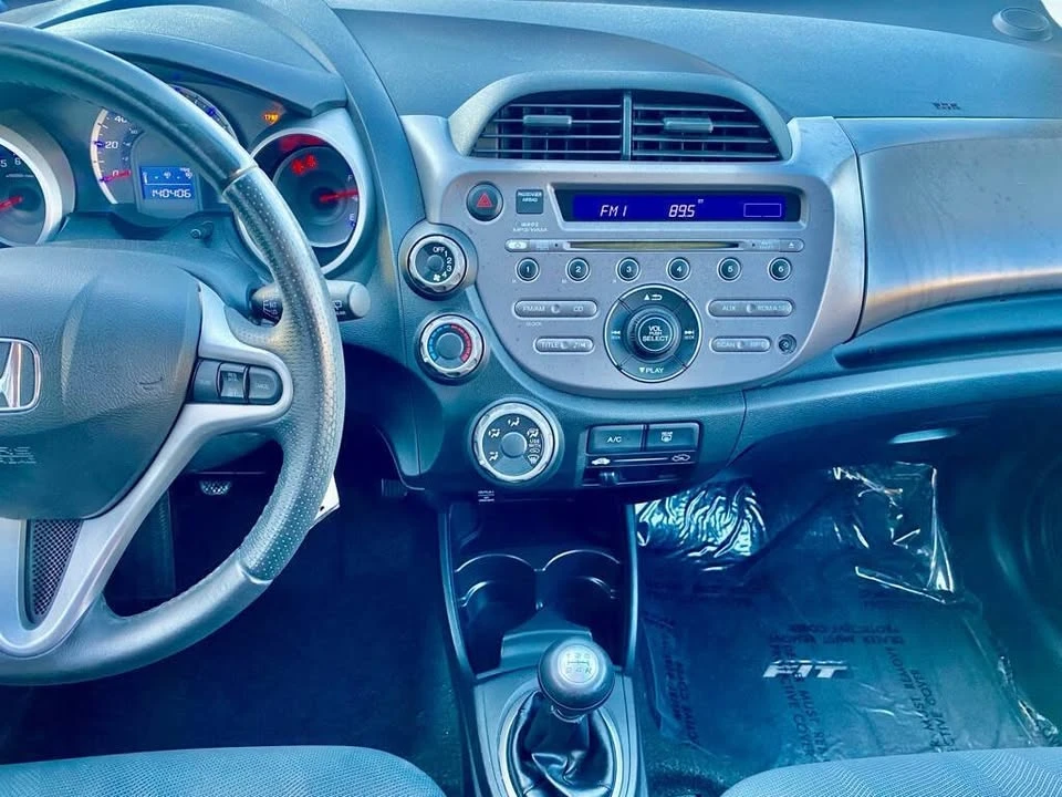 2011 Honda Fit - Image 15 of 19