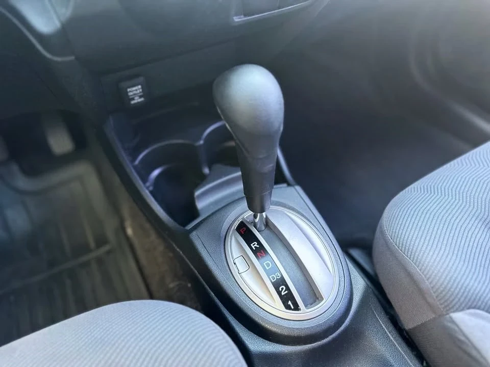 2011 Honda Fit - Image 14 of 18