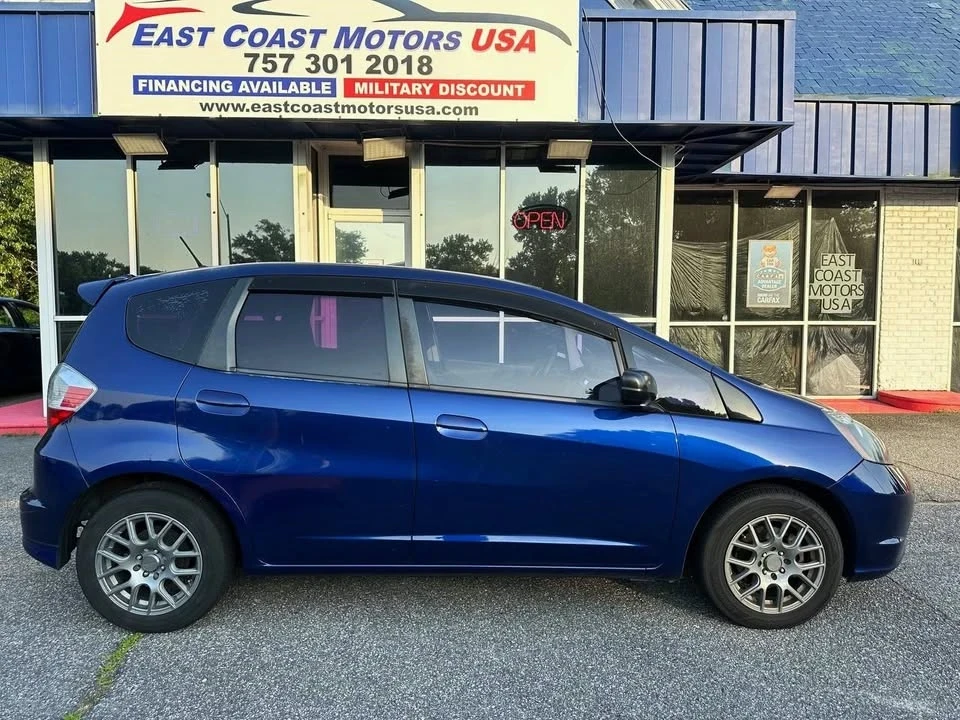 2011 Honda Fit - Image 2 of 18