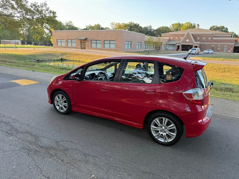 2011 Honda Fit - Image 12 of 12