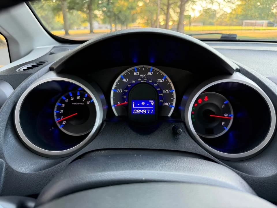 2011 Honda Fit - Image 7 of 12