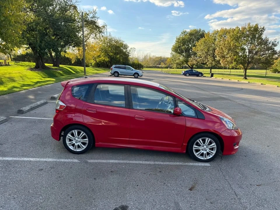 2011 Honda Fit - Image 3 of 13