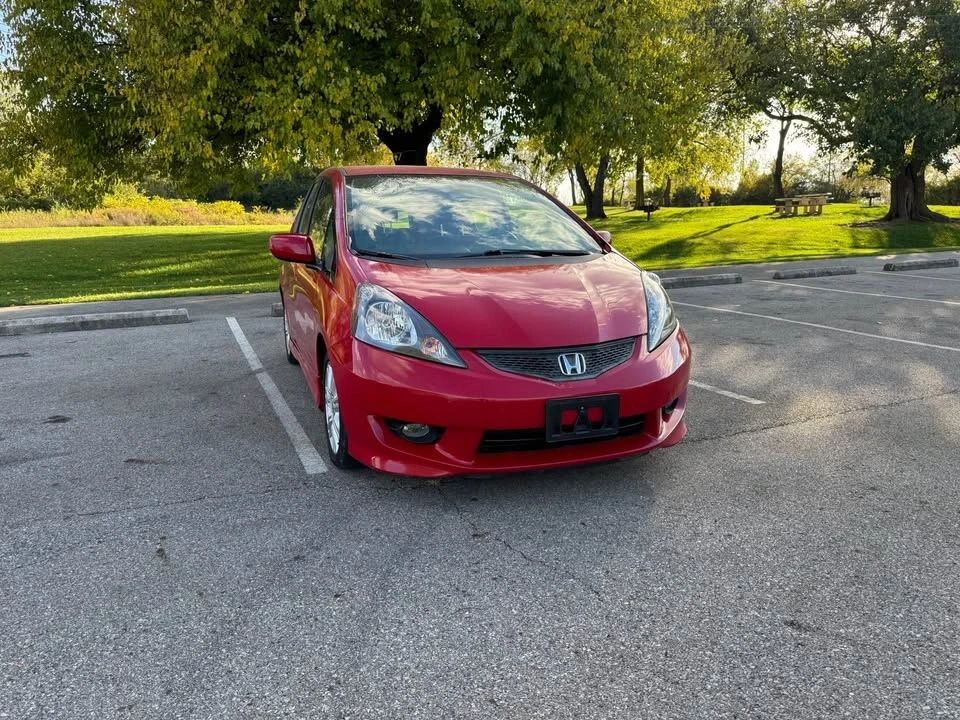 2011 Honda Fit - Image 2 of 13
