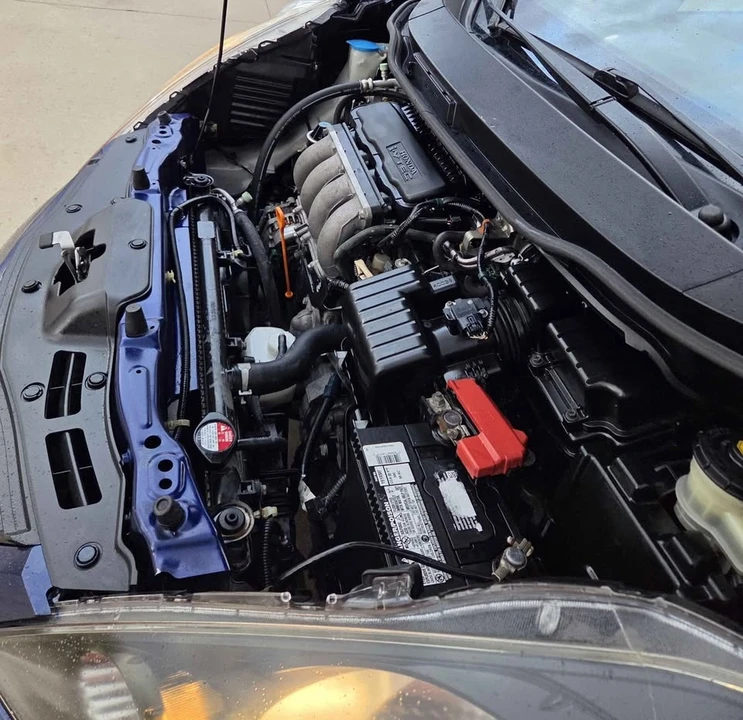 2011 Honda Fit - Image 16 of 17