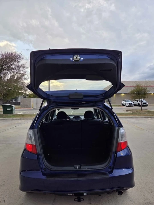 2011 Honda Fit - Image 8 of 17