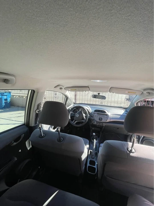 2011 Honda Fit - Image 7 of 11