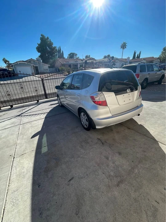 2011 Honda Fit - Image 3 of 11