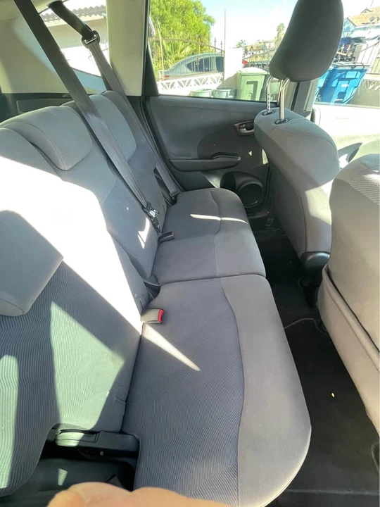 2011 Honda Fit - Image 8 of 11