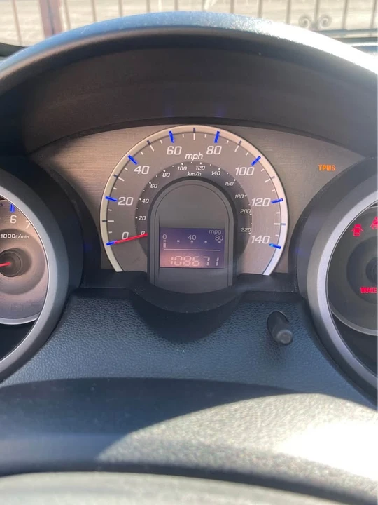 2011 Honda Fit - Image 10 of 11
