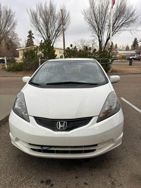 2011 Honda Fit - Image 2 of 10