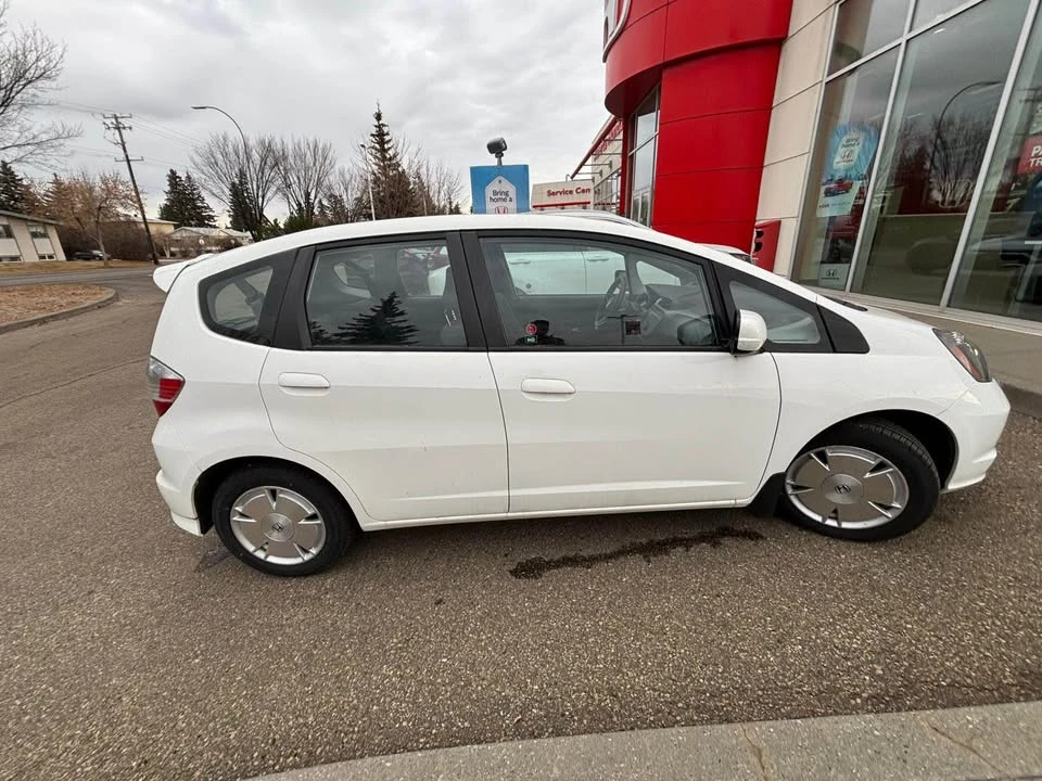 2011 Honda Fit - Image 3 of 10