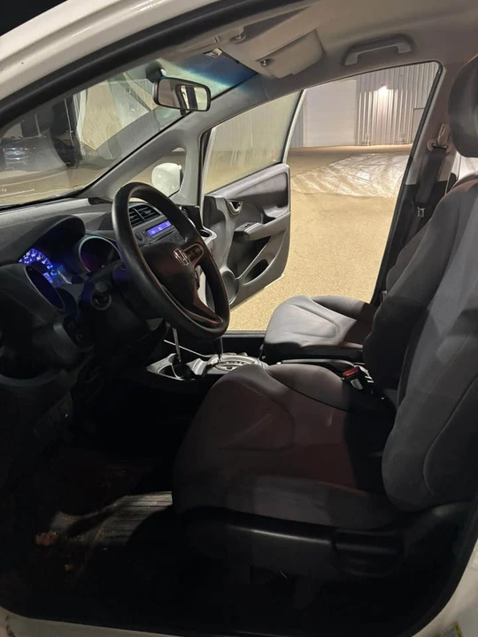 2011 Honda Fit - Image 8 of 10