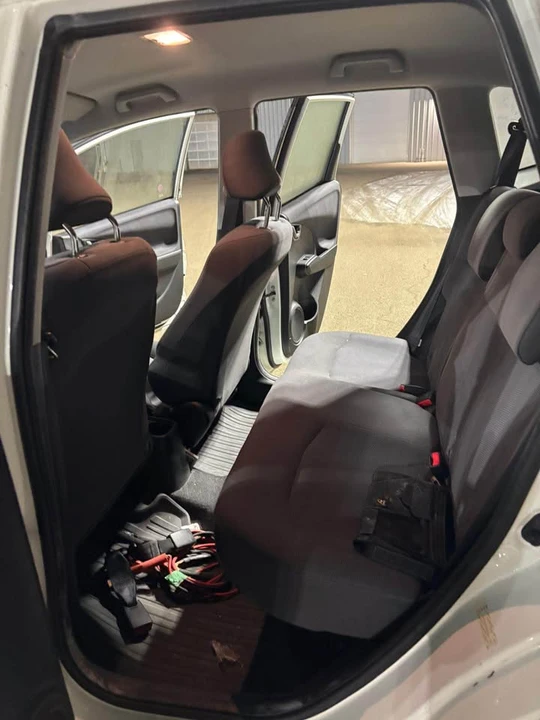 2011 Honda Fit - Image 6 of 10