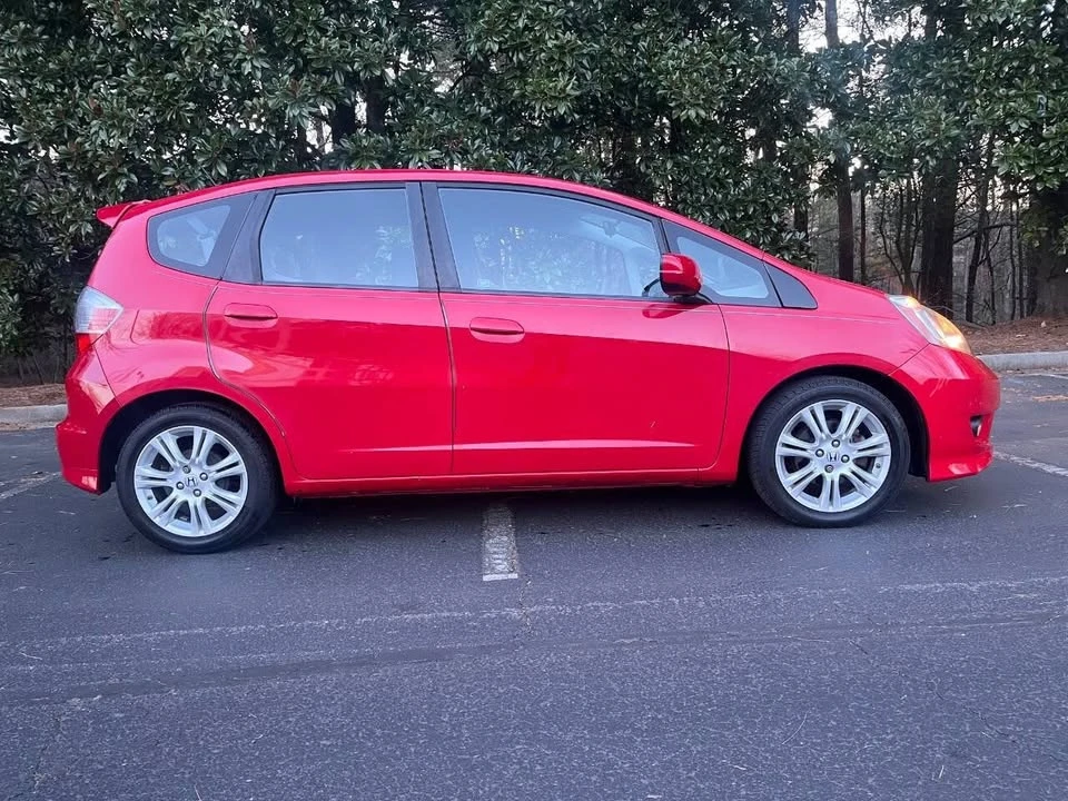 2011 Honda Fit - Image 13 of 20