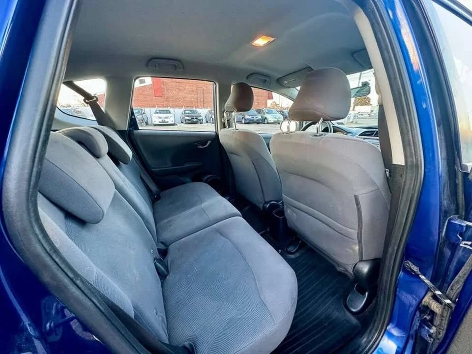 2011 Honda Fit - Image 13 of 17