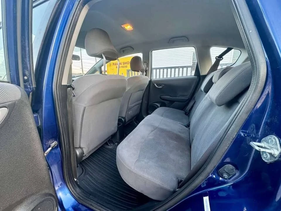 2011 Honda Fit - Image 11 of 17