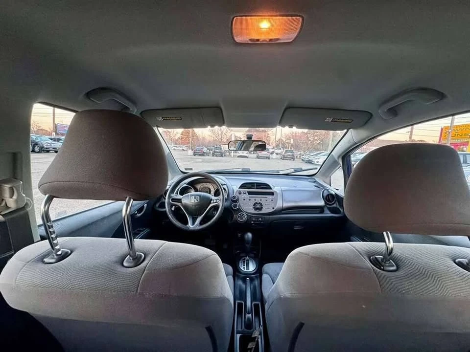 2011 Honda Fit - Image 14 of 17