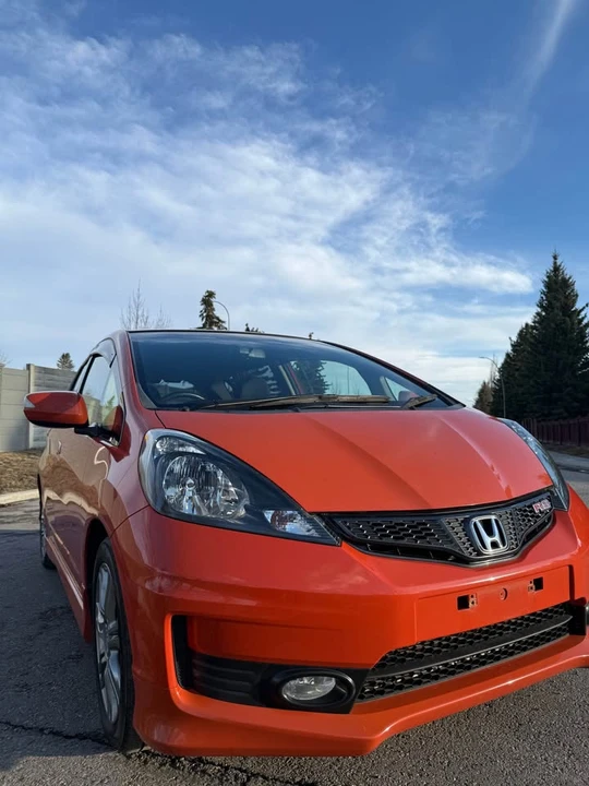 2011 Honda Fit - Image 3 of 13