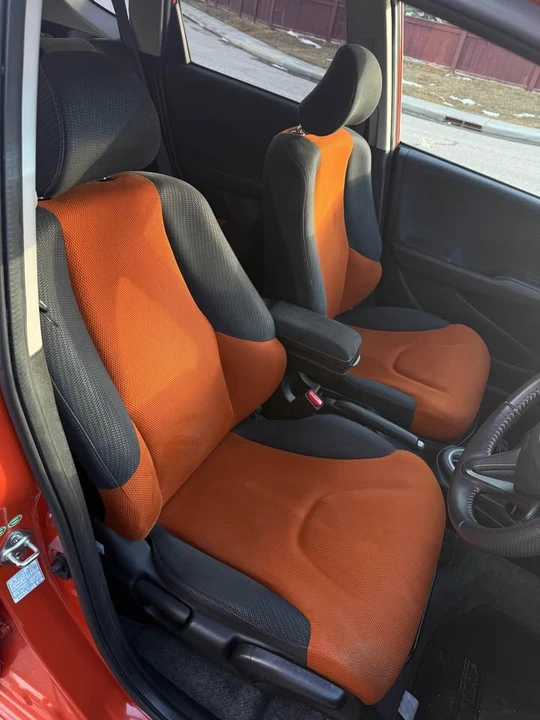 2011 Honda Fit - Image 10 of 13