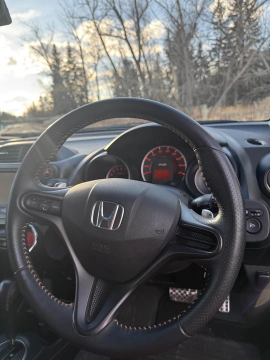 2011 Honda Fit - Image 8 of 13