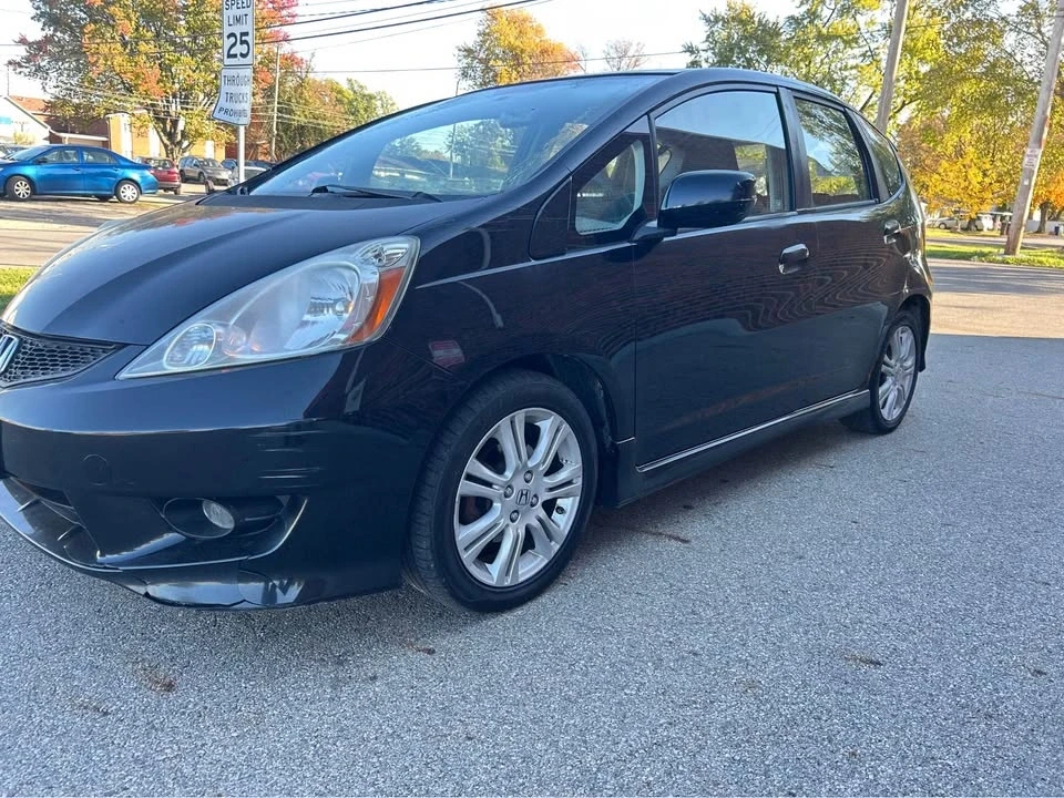 2011 Honda Fit - Image 2 of 8