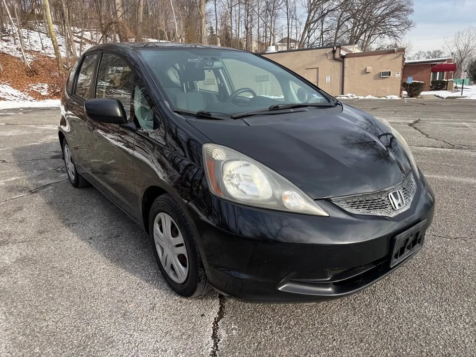2011 Honda Fit - Image 2 of 11
