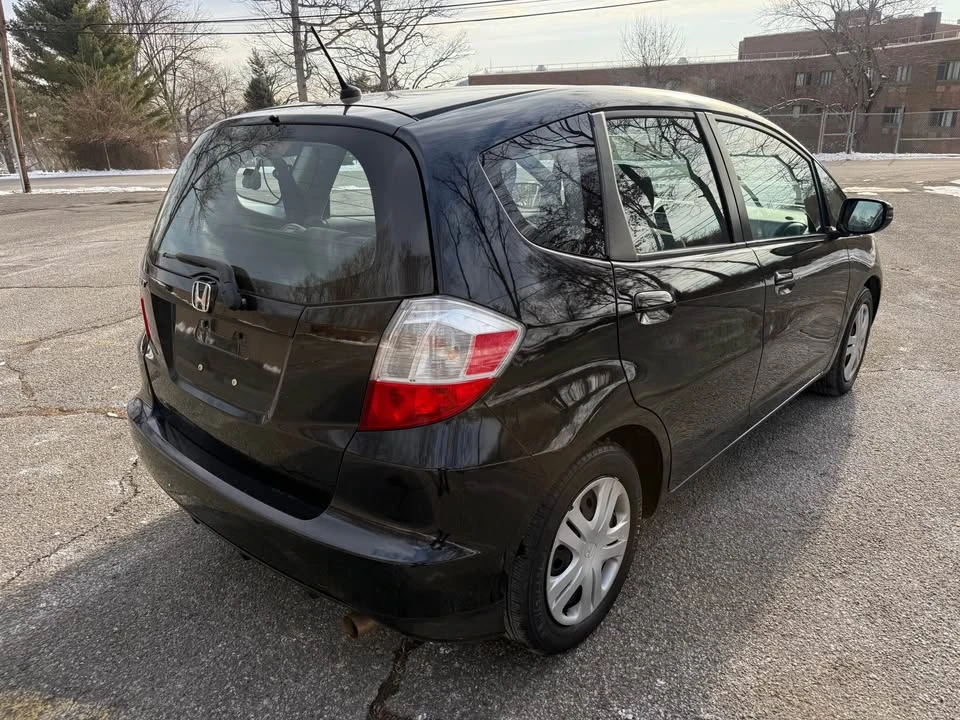 2011 Honda Fit - Image 6 of 11