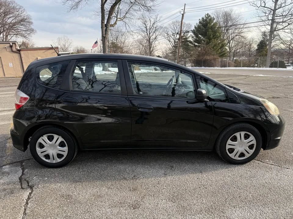 2011 Honda Fit - Image 4 of 11