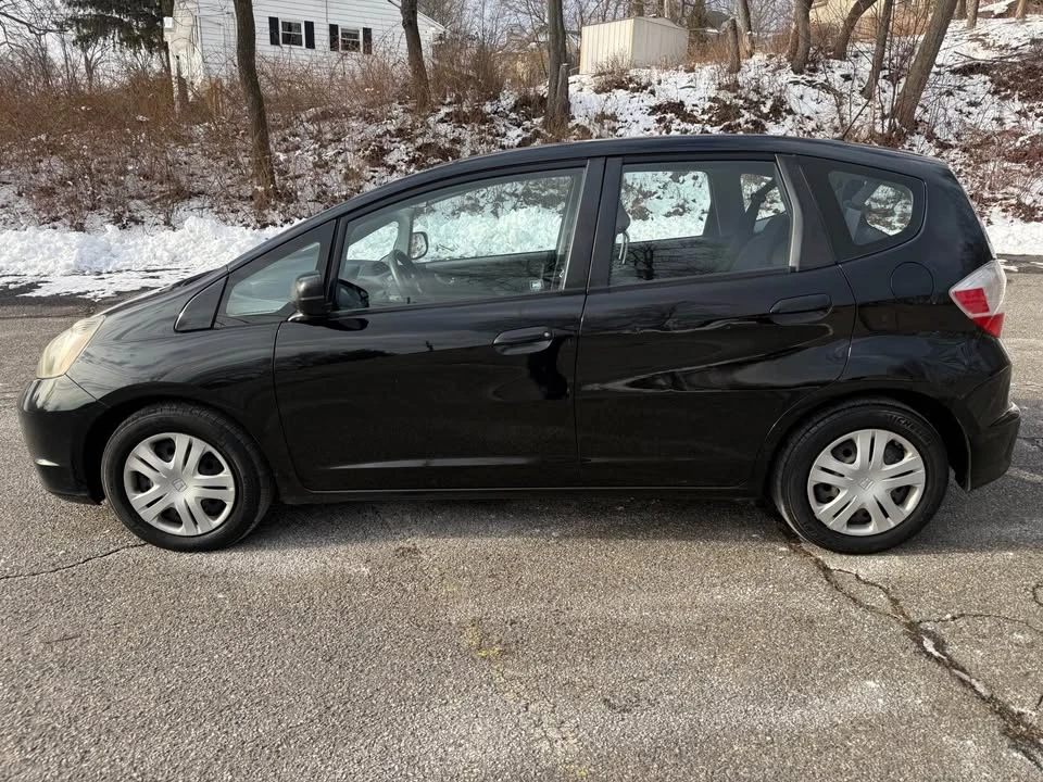 2011 Honda Fit - Image 5 of 11