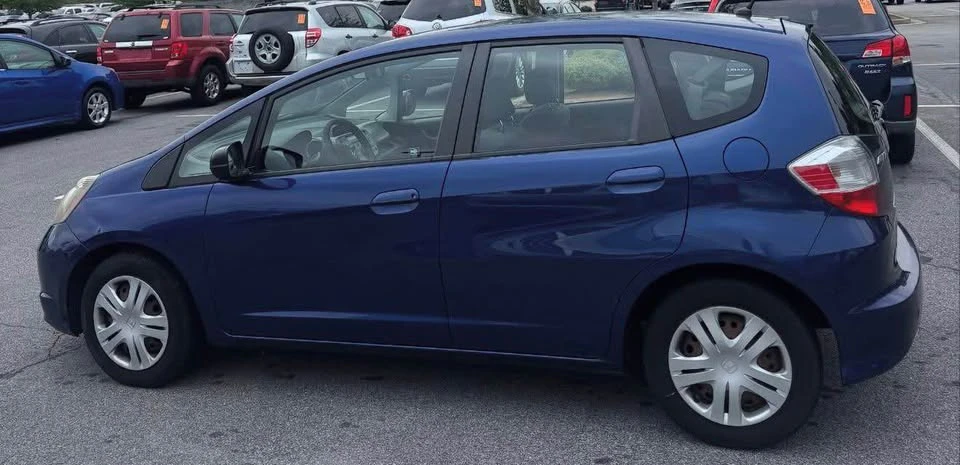 2011 Honda Fit - Image 5 of 8