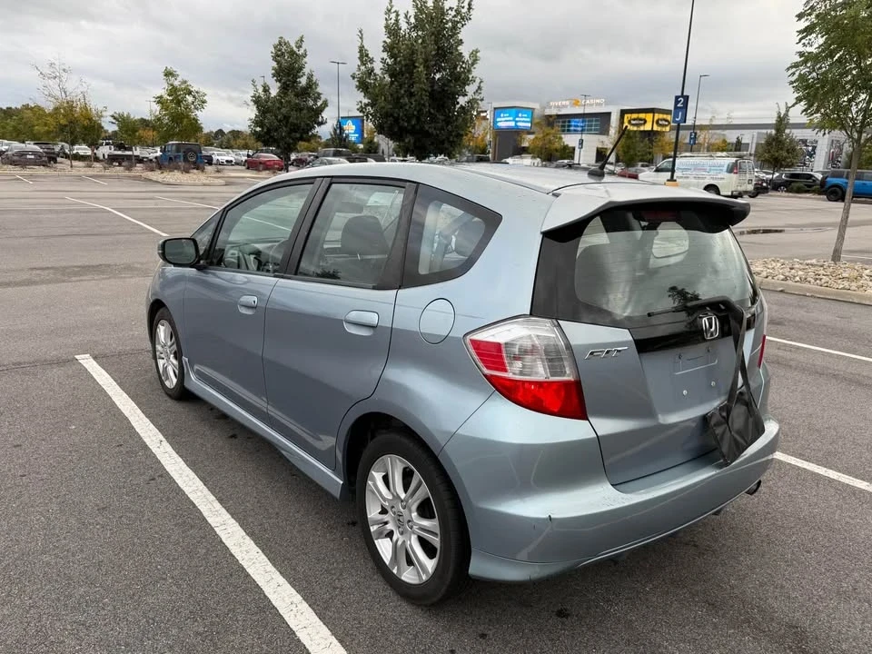 2011 Honda Fit - Image 5 of 12