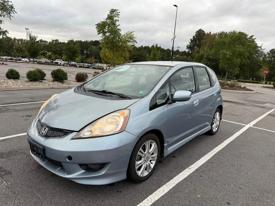 2011 Honda Fit - Image 2 of 12